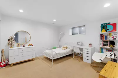 2136 S Elaine Dr E, Bountiful, UT 84010 - Photo 45