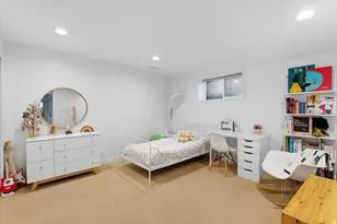 2136 S Elaine Dr E, Bountiful, UT 84010 - Photo 45