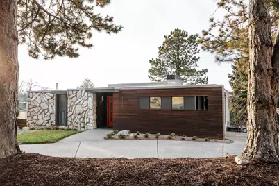 2136 S Elaine Dr E, Bountiful, UT 84010 - Photo 3