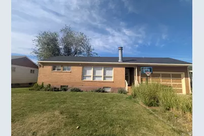 422 W 4800 S, Washington Terrace, UT 84405 - Photo 1