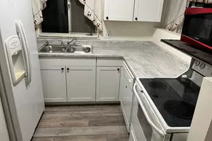 422 W 4800 S, Washington Terrace, UT 84405 - Photo 5