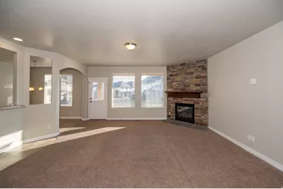 4088 E Oakland Hills Dr, Eagle Mountain, UT 84005 - Photo 7