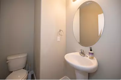 4088 E Oakland Hills Dr, Eagle Mountain, UT 84005 - Photo 17