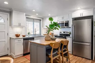 10276 S Marble St, Sandy, UT 84094 - Photo 7