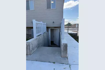 156 W 300 N, Clearfield, UT 84015 - Photo 15