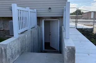 156 W 300 N, Clearfield, UT 84015 - Photo 15