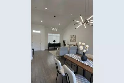 156 W 300 N, Clearfield, UT 84015 - Photo 3