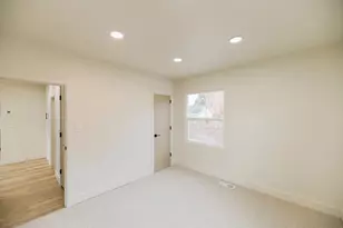 345 E 600 S, Centerville, UT 84014 - Photo 21