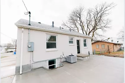 345 E 600 S, Centerville, UT 84014 - Photo 33