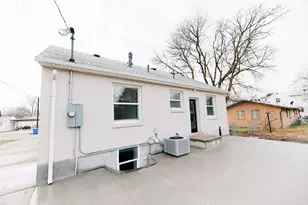 345 E 600 S, Centerville, UT 84014 - Photo 33