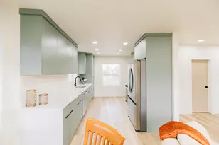 345 E 600 S, Centerville, UT 84014 - Photo 9