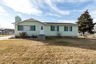 45 N 400 E, Salina, UT 84654 - Photo 3