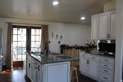 1051 S 900 W, Tooele, UT 84074 - Photo 5