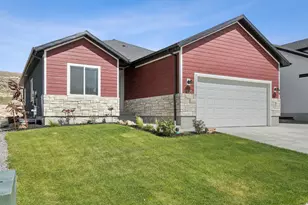 7926 N Bristlecone Rd W, Eagle Mountain, UT 84005 - Photo 1