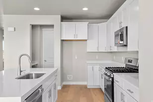 566 W Coyote Rdg Rd, Grantsville, UT 84029 - Photo 13