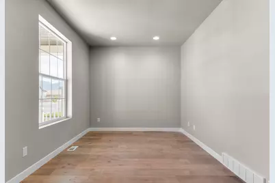 566 W Coyote Ridge Rd, Grantsville, UT 84029 - Photo 9