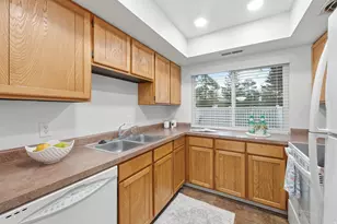 1573 E Waterbury Dr, Murray, UT 84121 - Photo 9