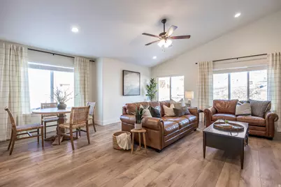 129 S 940 E, Santaquin, UT 84655 - Photo 3