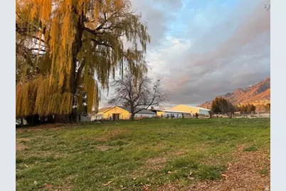 210 E Lomond View Dr, North Ogden, UT 84414 - Photo 3