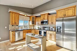 842 E 2150 S, Bountiful, UT 84010 - Photo 17