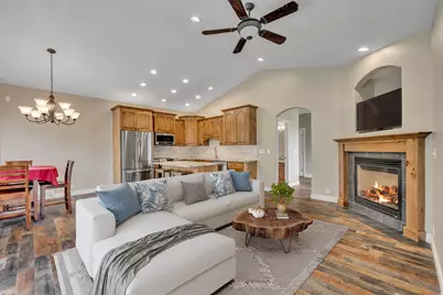 341 E Edgemont Dr S, North Salt Lake, UT 84054 - Photo 5