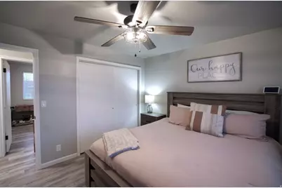 8129 W Armoridge Cir, Magna, UT 84044 - Photo 9