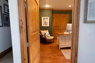 8867 S Easthills Dr E, Sandy, UT 84093 - Photo 29