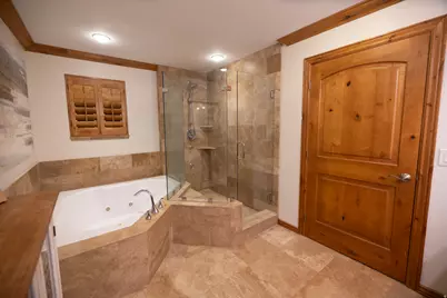 8867 S Easthills Dr E, Sandy, UT 84093 - Photo 39