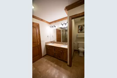 8867 S Easthills Dr E, Sandy, UT 84093 - Photo 41