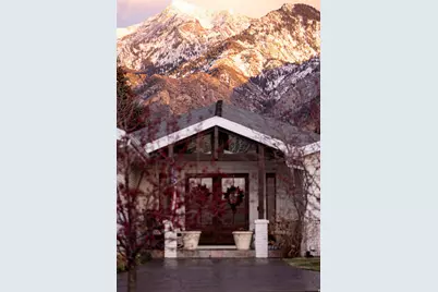 8867 S Easthills Dr E, Sandy, UT 84093 - Photo 85