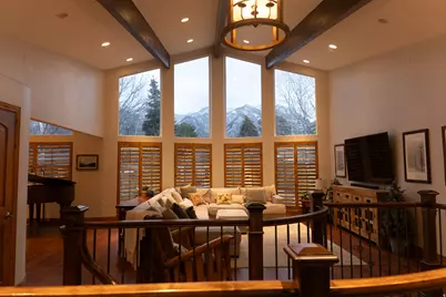 8867 S Easthills Dr E, Sandy, UT 84093 - Photo 11