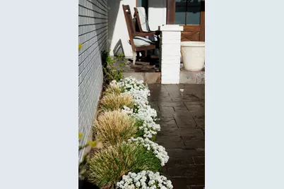 8867 S Easthills Dr E, Sandy, UT 84093 - Photo 77