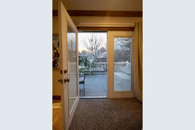 8867 S Easthills Dr E, Sandy, UT 84093 - Photo 33