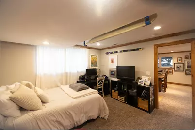 8867 S Easthills Dr E, Sandy, UT 84093 - Photo 61