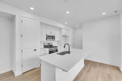 12667 S Glacier Trail Ln #132, Herriman, UT 84096 - Photo 7