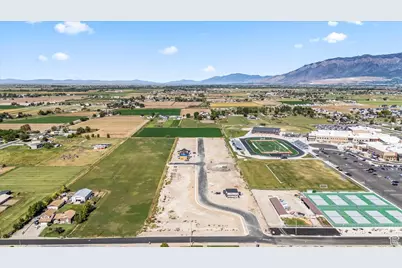 2071 S 4520 W, Taylor, UT 84401 - Photo 13