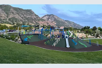 407 E 3900 N #1, Provo, UT 84604 - Photo 5