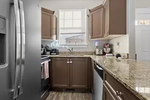 1792 E Skyline Dr, Eagle Mountain, UT 84005 - Photo 9