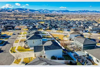 1052 W Valor Ct, Bluffdale, UT 84065 - Photo 9