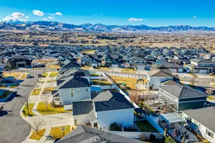 1052 W Valor Ct, Bluffdale, UT 84065 - Photo 9