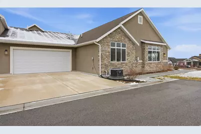 237 E 960 N #D, Tooele, UT 84074 - Photo 21