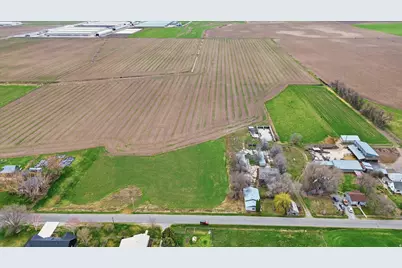 1811 W 2000 S, Lewiston, UT 84320 - Photo 13