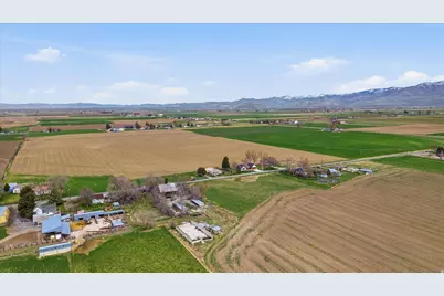 1811 W 2000 S, Lewiston, UT 84320 - Photo 9