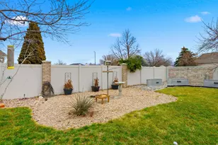 8089 S Red Castle Way S, West Jordan, UT 84081 - Photo 31