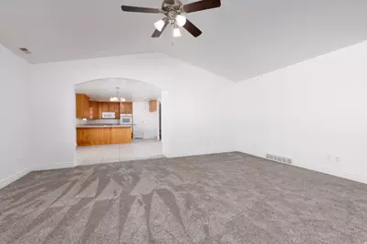 389 E 1290 S, Payson, UT 84651 - Photo 11