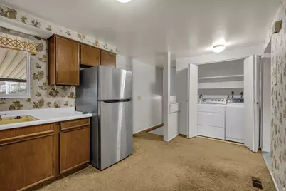 2613 W Hallmark Cir, West Valley, UT 84119 - Photo 7