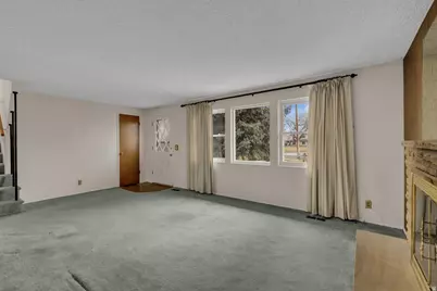 2613 W Hallmark Cir, West Valley, UT 84119 - Photo 5