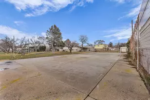 2613 W Hallmark Circle, West Valley, UT 84119 - Photo 25