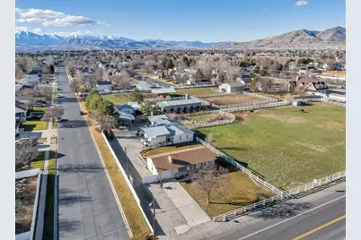 9505 N 6050 W, Highland, UT 84003 - Photo 15