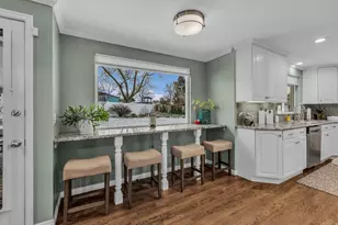 7885 S Manzano Dr, Sandy, UT 84093 - Photo 9